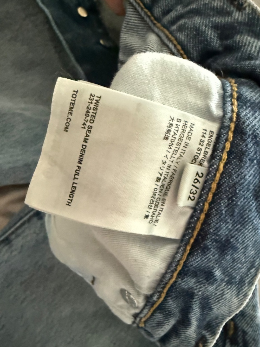 Toteme Twisted Seam Jean - Picture 9 of 11